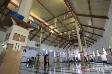 Buka Puasa Surabaya Hari Ini Jam Berapa? Cek Jadwal Magrib 8 Maret 2026