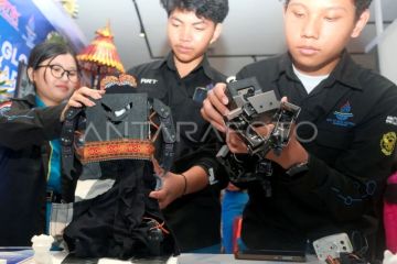 Robot inovatif karya anak SMK di HUT Kota Denpasar