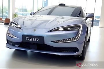 BYD luncurkan sedan mewah Yangwang U7 dengan jarak tempuh 1.006 km