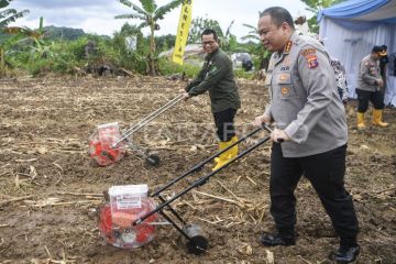Polresta Samarinda tanam jagung kuartal I 2026