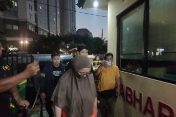 Tega! Terlilit Pinjol, Wanita di Jakarta Barat Gasak Harta Sahabat Rp 300 Juta