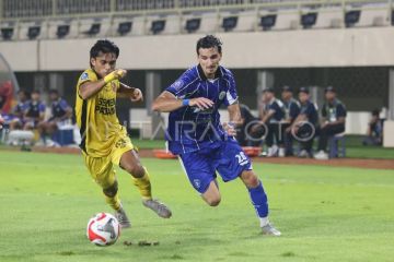 Semen Padang menang atas PSBS