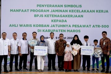 BP Jamsostek serahkan santunan Rp1,7 M pada ahli waris pesawat jatuh