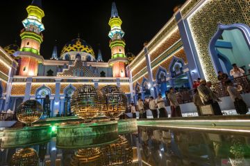 Iktikaf di Masjid Agung Tuban