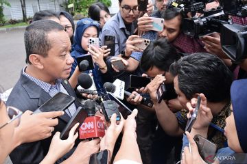 Ancaman krisis minyak, Prabowo perintahkan percepat transisi ke EBT