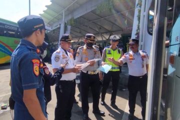 Petugas masih temukan bus tak laik operasi di Terminal Tanjung Priok