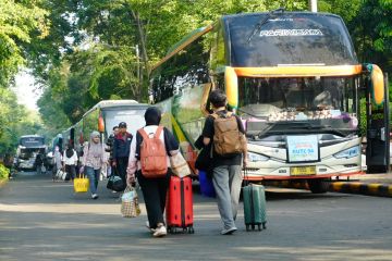 ITS berangkatkan 27 armada bus mudik gratis bagi 1.180 sivitas