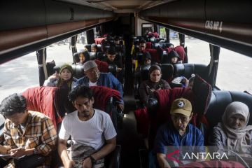 Arus mudik di Terminal Poris Plawad