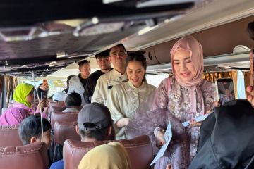 Raffi Ahmad lepas 400 pemudik dari TMII, pelepasan diwarnai hiburan