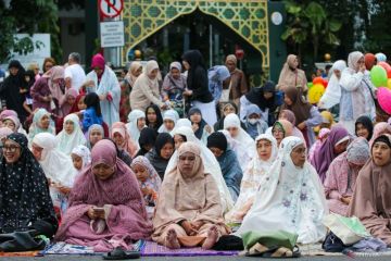 Shalat Idul Fitri warga Muhammadiyah di Surabaya
