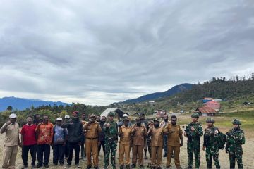 Satgas Yonif 136/TS perkuat koordinasi pemda guna stabilitas keamanan