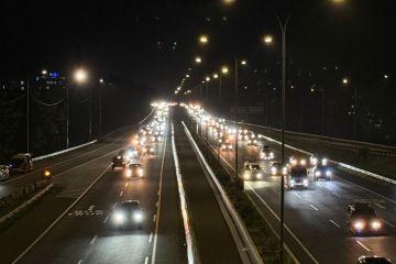 Tol Cipali dilintasi 56 ribu kendaraan menuju Jakarta pada Senin malam