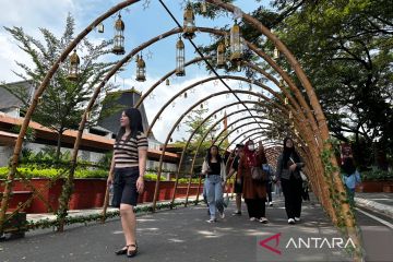 Kala TMII jadi tempat hiburan keluarga saat libur Lebaran