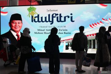 Arus balik pemudik moda angkutan KA di Surabaya