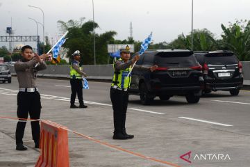 Kemarin, penyesuaian "one way" nasional hingga Yaqut diperiksa