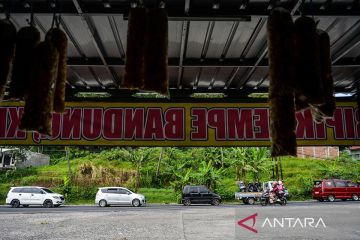 Arus balik H+4 di Limbangan Garut