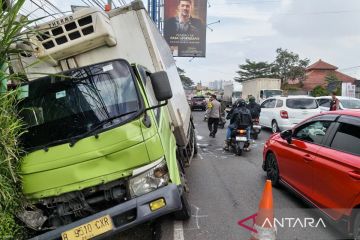 Polisi: Satu orang meninggal akibat truk boks oleng di Jalur Nagreg