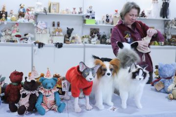 Pameran boneka di St. Petersburg tampilkan karya ratusan perajin