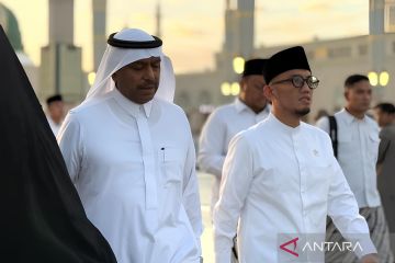Kemenhaj temui Wamenhaj Arab Saudi antisipasi biaya penerbangan haji