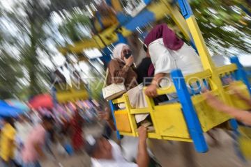 Permainan tradisional buaian kaliang di Pariaman