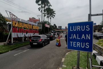Arus ke Puncak menurun, polisi terapkan one way