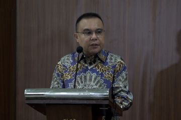 DPR pastikan harga BBM masih sama, imbau masyarakat tetap tenang