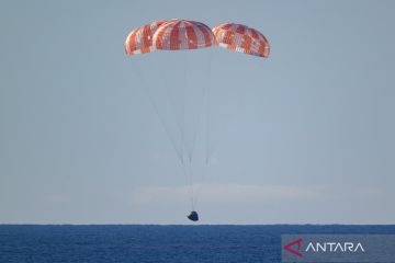 Artemis II kembali ke bumi setelah menjalani misi mengitari bulan