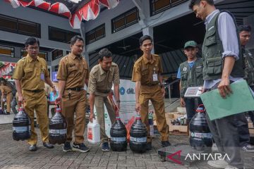 Kurangi emisi karbon, Pemkab Batang olah minyak jelantah ASN jadi sumber energi bersih