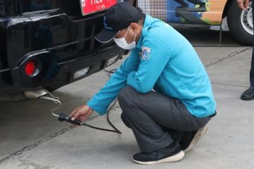 Belasan kendaraan dinas di Jakbar tidak lolos uji emisi