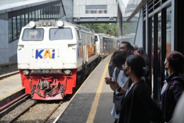 Nikmati promo tiket kereta api dan Whoosh di Traveloka dengan BRI Kartu Kredit