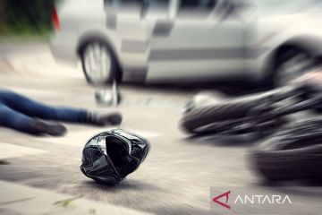 Pemotor tewas terlindas bus dekat tanjakan flyover Pesing Jakbar