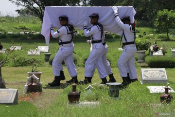 Pemakaman Pilot Helikopter Airbus H130