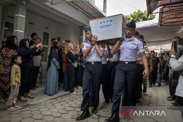 Pemakaman jenazah korban kecelakaan helikopter di Cimahi