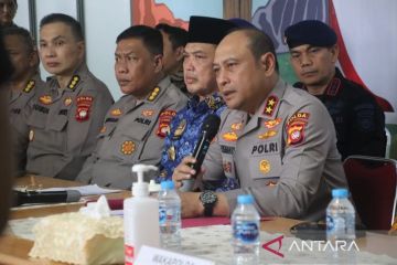 Tim Dokes Polda Kalbar selesai identifikasi korban Heli PK-CFX