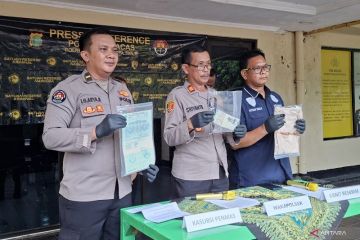 Ini kronologi perusakan kaca mobil oleh sopir angkot di Ciracas