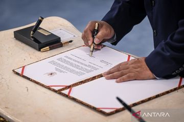 Prabowo lantik Hasan Nasbi sebagai penasihat khusus bidang komunikasi