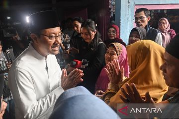 Mensos beri bantuan ke keluarga korban kecelakaan kereta api