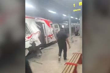 Tabrakan KA Argo Bromo dan KRL di Bekasi, empat orang meninggal dunia