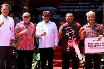 Sekolah di Temanggung dapat bantuan bus sekolah dari pemerintah