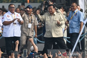 Presiden Prabowo hadiri peringatan Hari Buruh Internasional di Monas