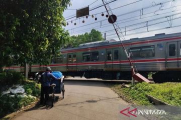 50 ribu Rupiah untuk jaga nyawa di perlintasan sebidang