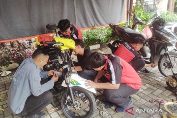 PPKD Jaktim bekali warga Jatinegara pelatihan otomotif dan tata busana