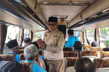 Menteri Haji dan Umroh lepas jamaah calon haji Jombang