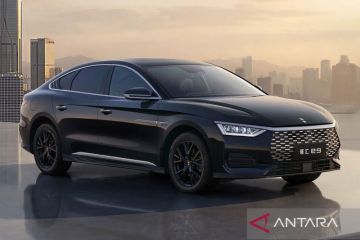 BYD Linghui e9 dengan flash charging resmi dibanderol mulai Rp385 juta