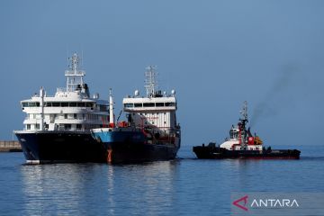 Evakuasi kapal pesiar MV Hondius di lepas Pantai Tenerife