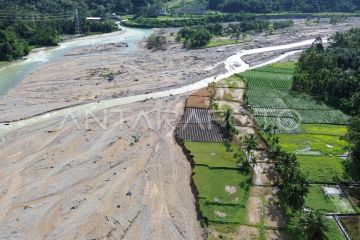 Warga perbaiki lahan pertanian secara mandiri di Padang Pariaman