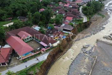 Sekolah terancam ambruk di Sungai Batang Kuranji