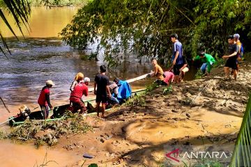 Sembilan penambang ilegal tewas tertimbun longsor di Sumbar