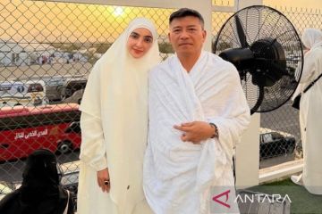 Ashanty-Anang dan Raffi bagikan kabar dari Tanah Suci saat Idul Adha