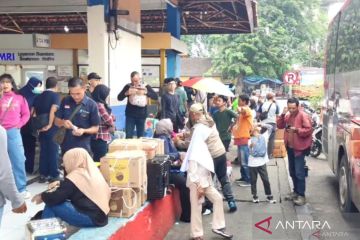 Terminal Kampung Rambutan dipadati penumpang arus balik Idul Adha